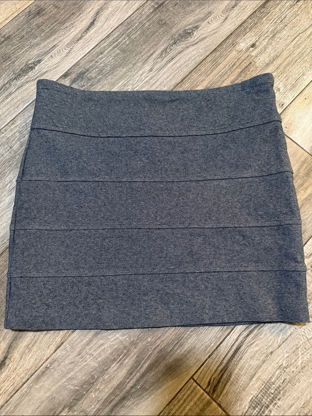 Aeropostale Classic Women's Grey Bandage Mini Skirt